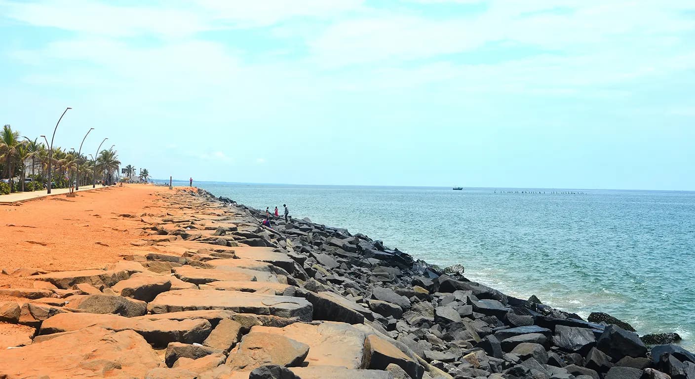 rock-beach-pondycherry