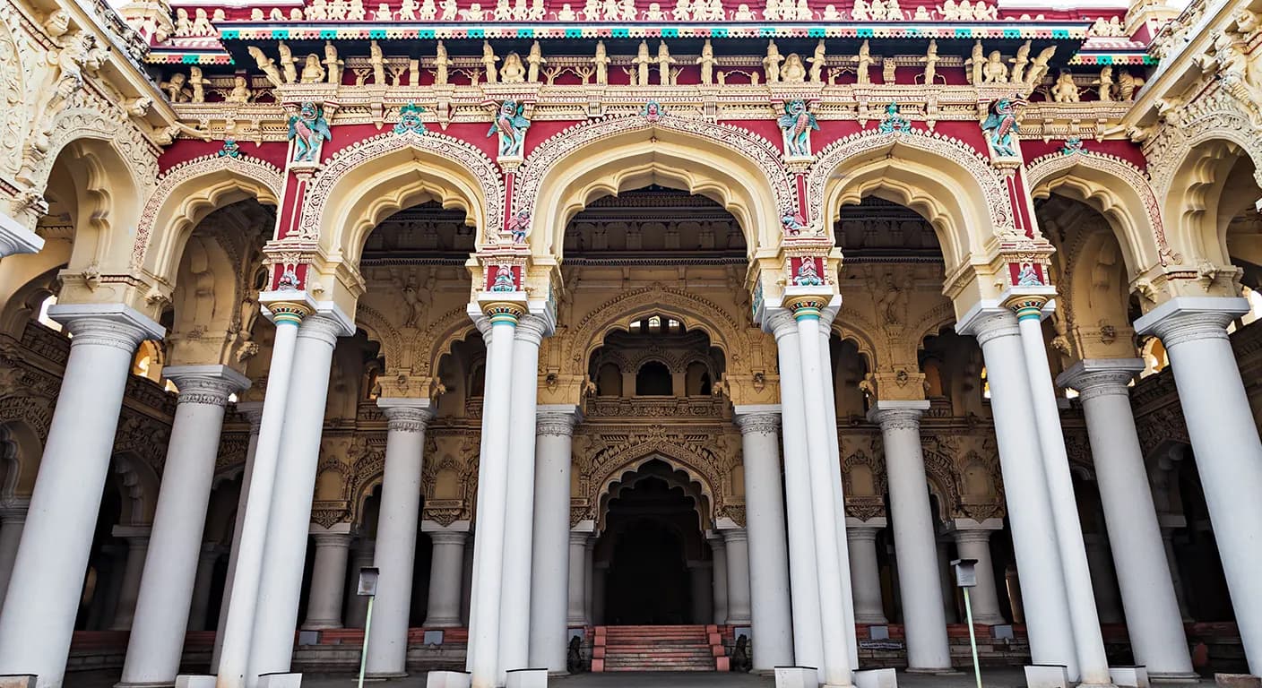 thirumalai-nayakar-mahal-madurai