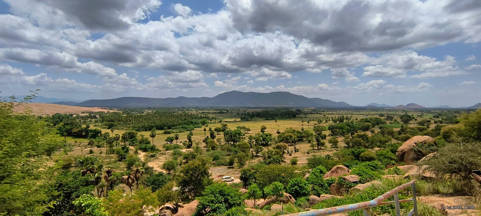 mangulam-jain-cave-trek
