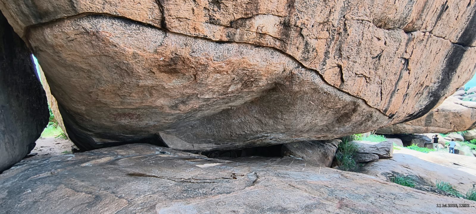 mangulam-jain-cave