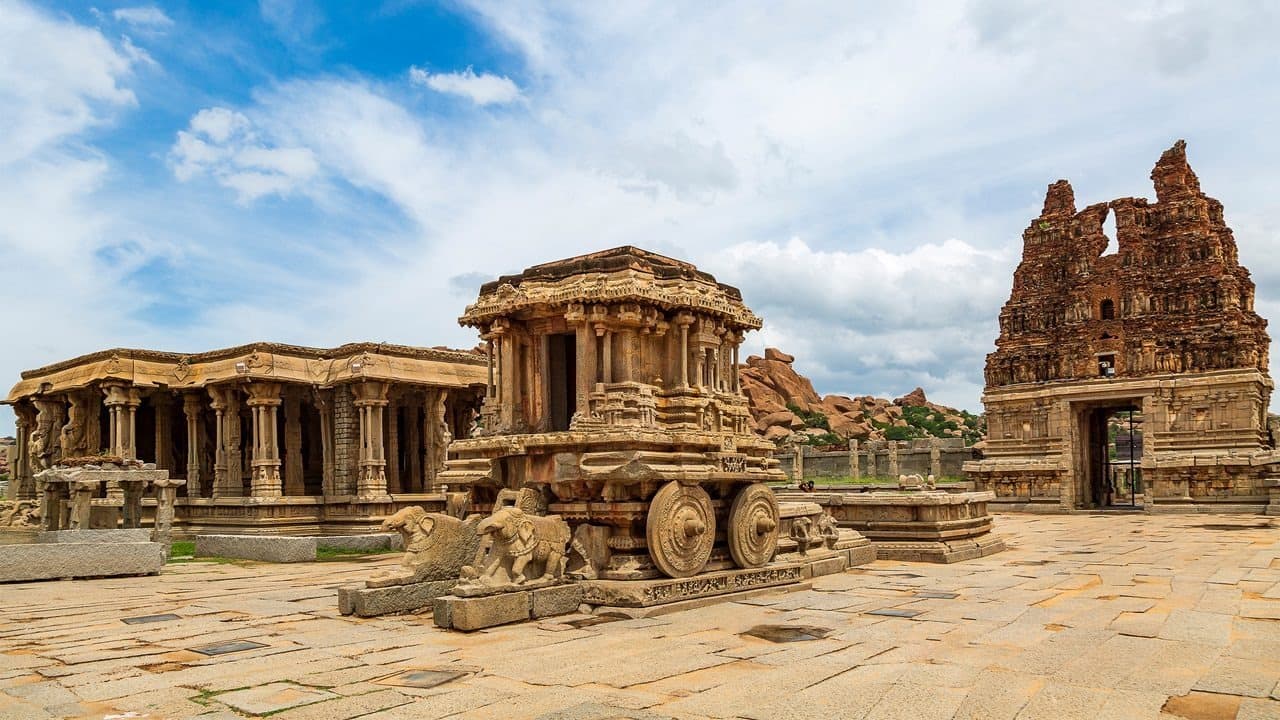 karnataka-monuments-and-timings